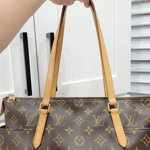 💕CLASSIC Tote Bag Discontinued LOUIS VUITTON Totally PM Monogram - Picture 4 of 16